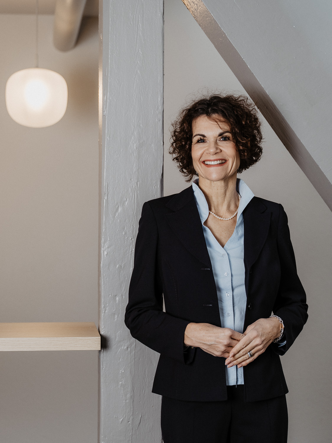 Angelika Glesti Hover